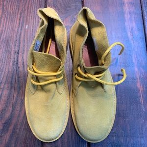 Women’s suede desert boots